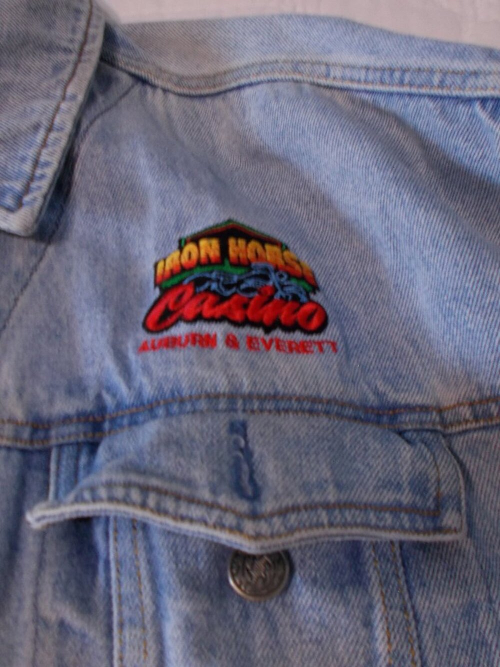 Iron Horse Casino Auburn & Everett Men's 2 XL Denim Jean Jacket